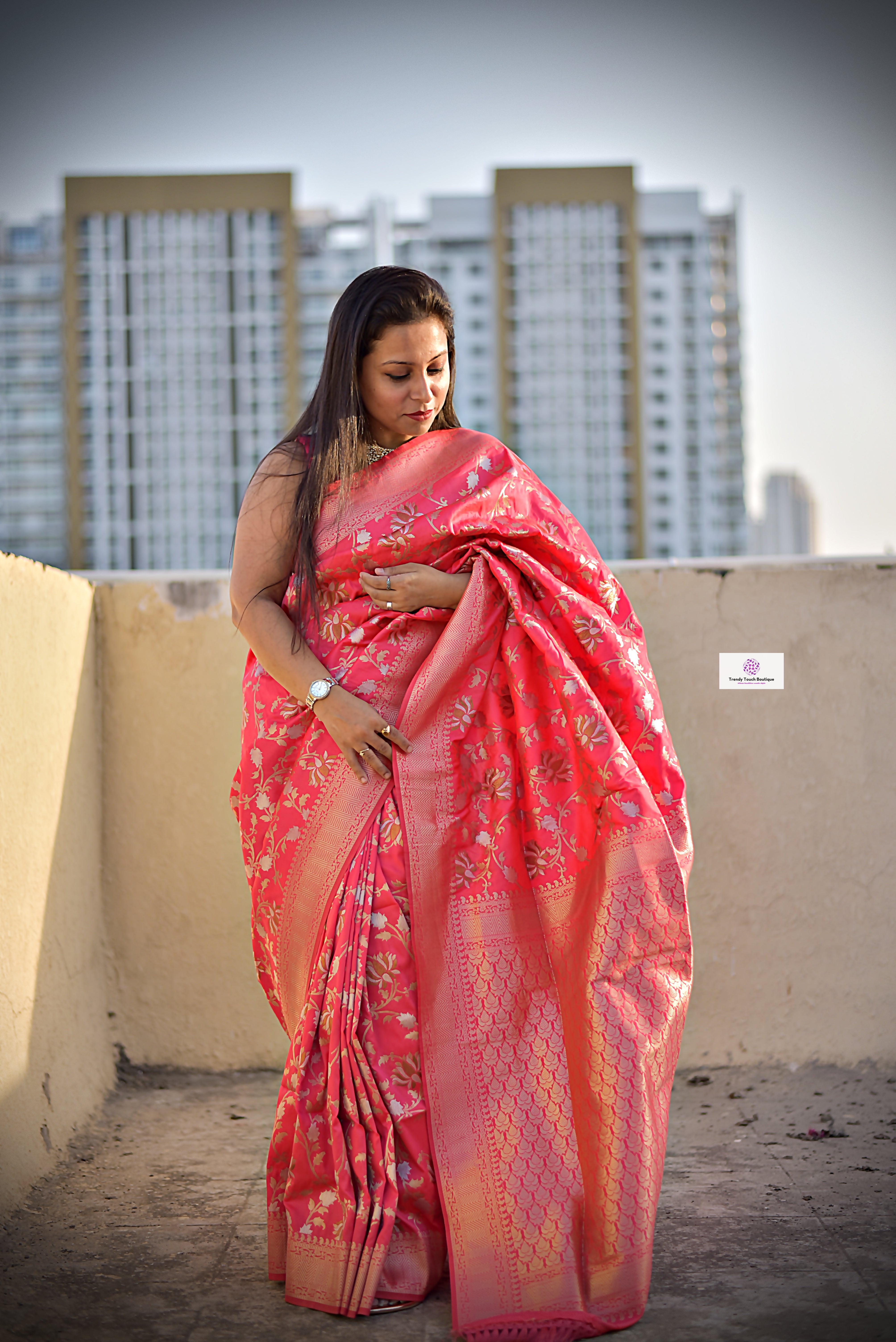 fiery pink gold silver zari work tassle pallu banarasi silk saree affordable price with blouse piece designer party wear wedding function celebration saree