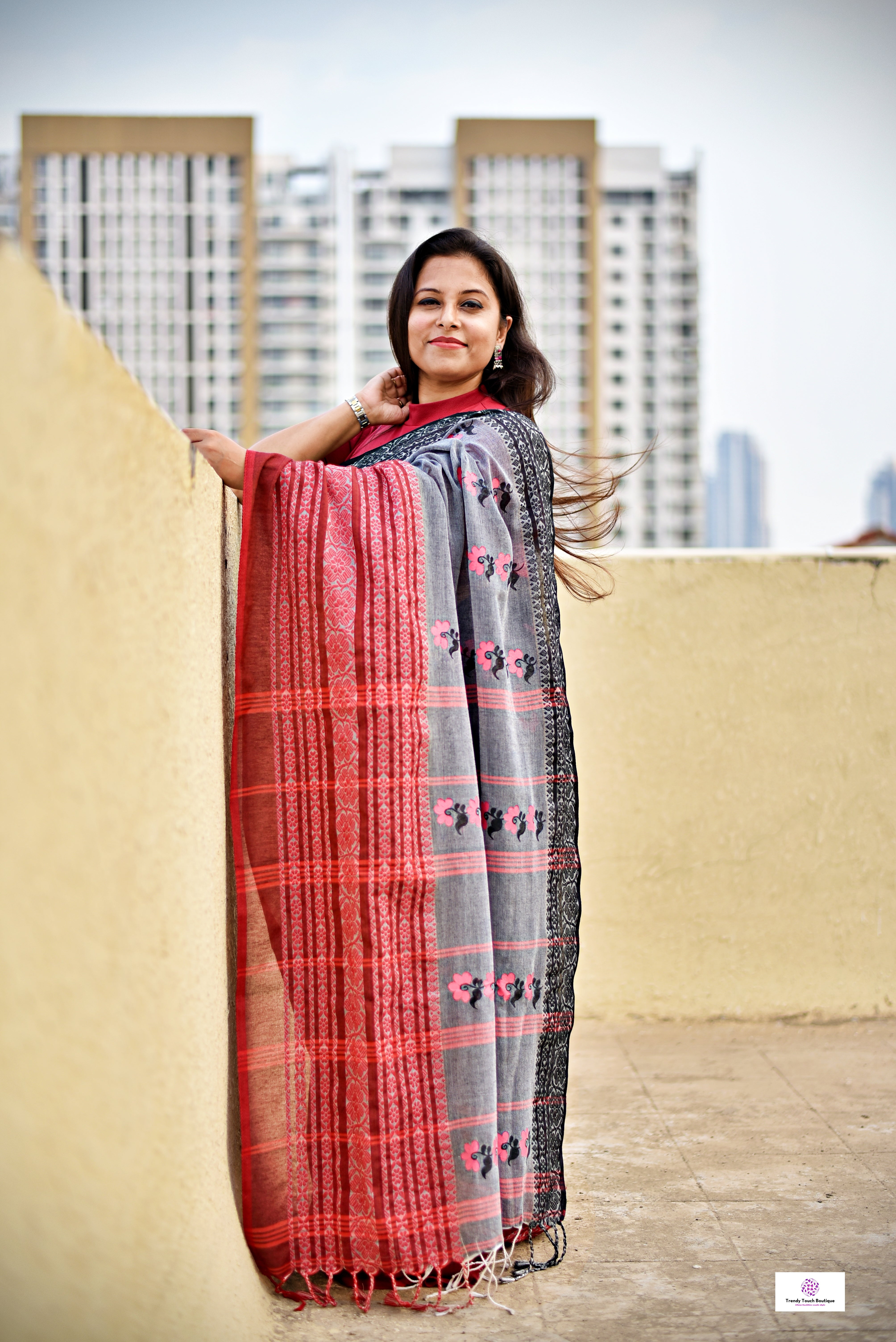 handpainted designer grey red begumpuri cotton handloom saree for formal and casual events and office meetings wedding and marriage function best price with blouse piece