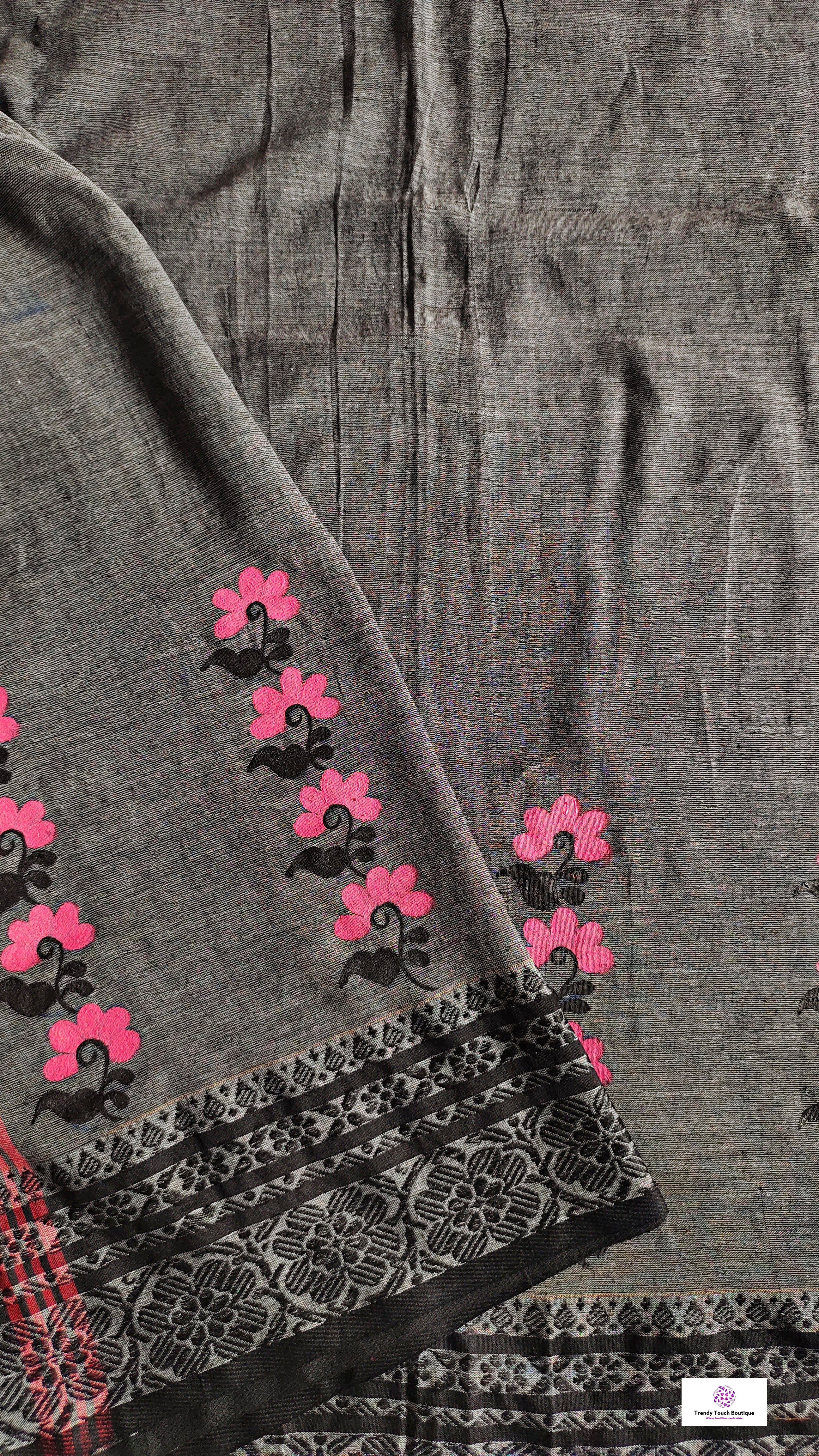 handpainted designer grey red begumpuri cotton handloom saree for formal and casual events and office meetings wedding and marriage function best price with blouse piece