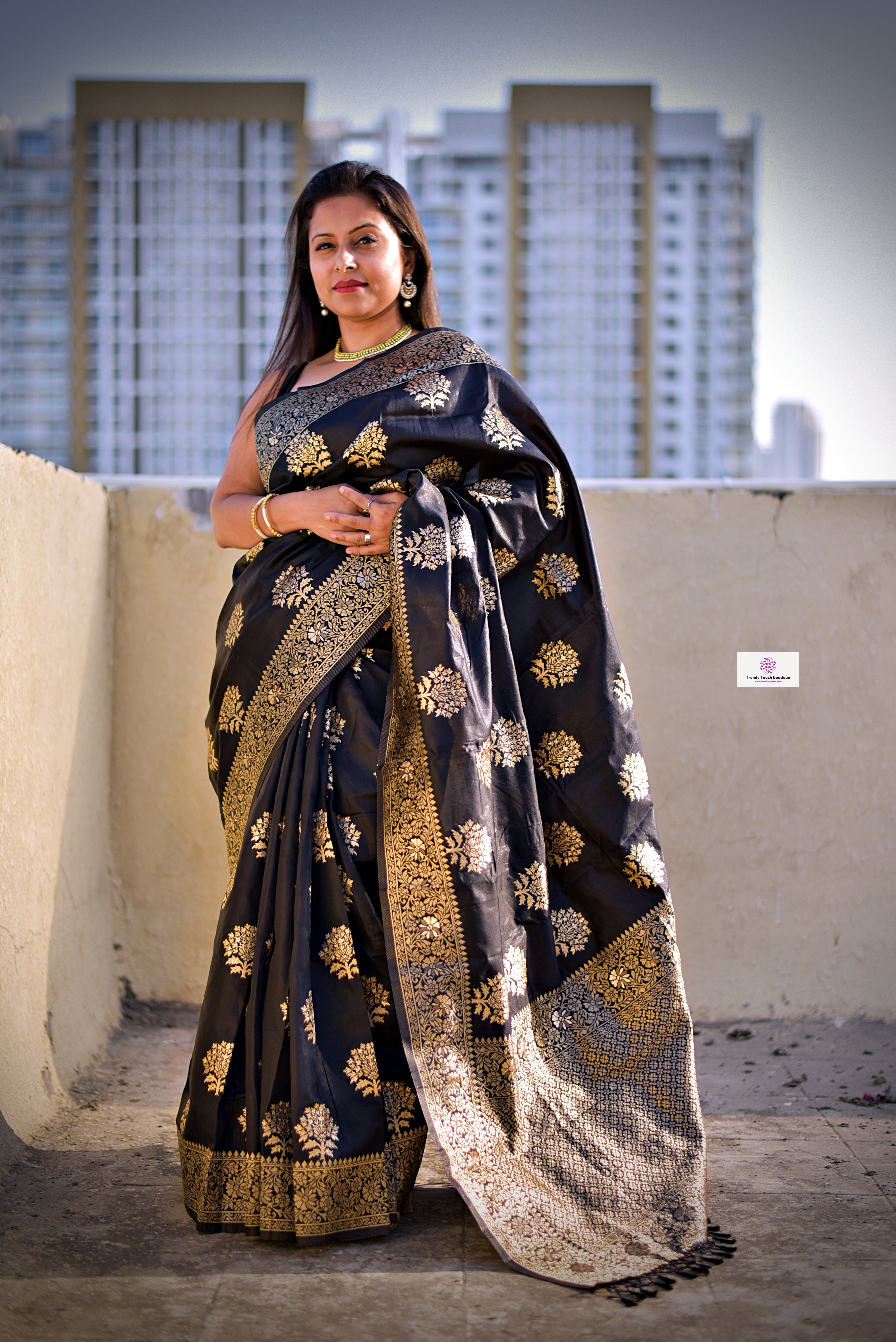 black banarasi silk wedding bridal wear saree with blouse piece online best price lightweight