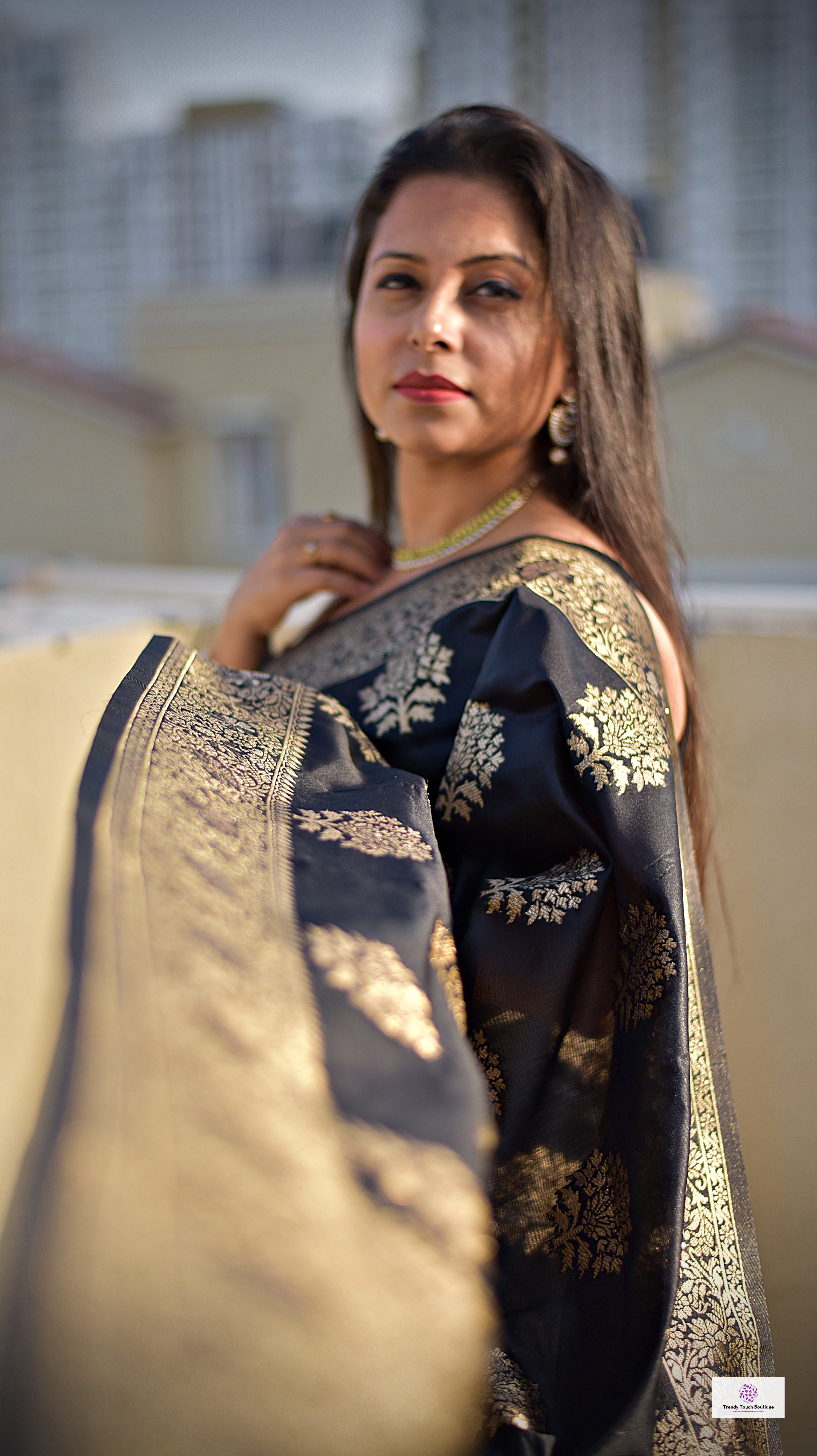 black banarasi silk wedding bridal wear saree with blouse piece online best price lightweight