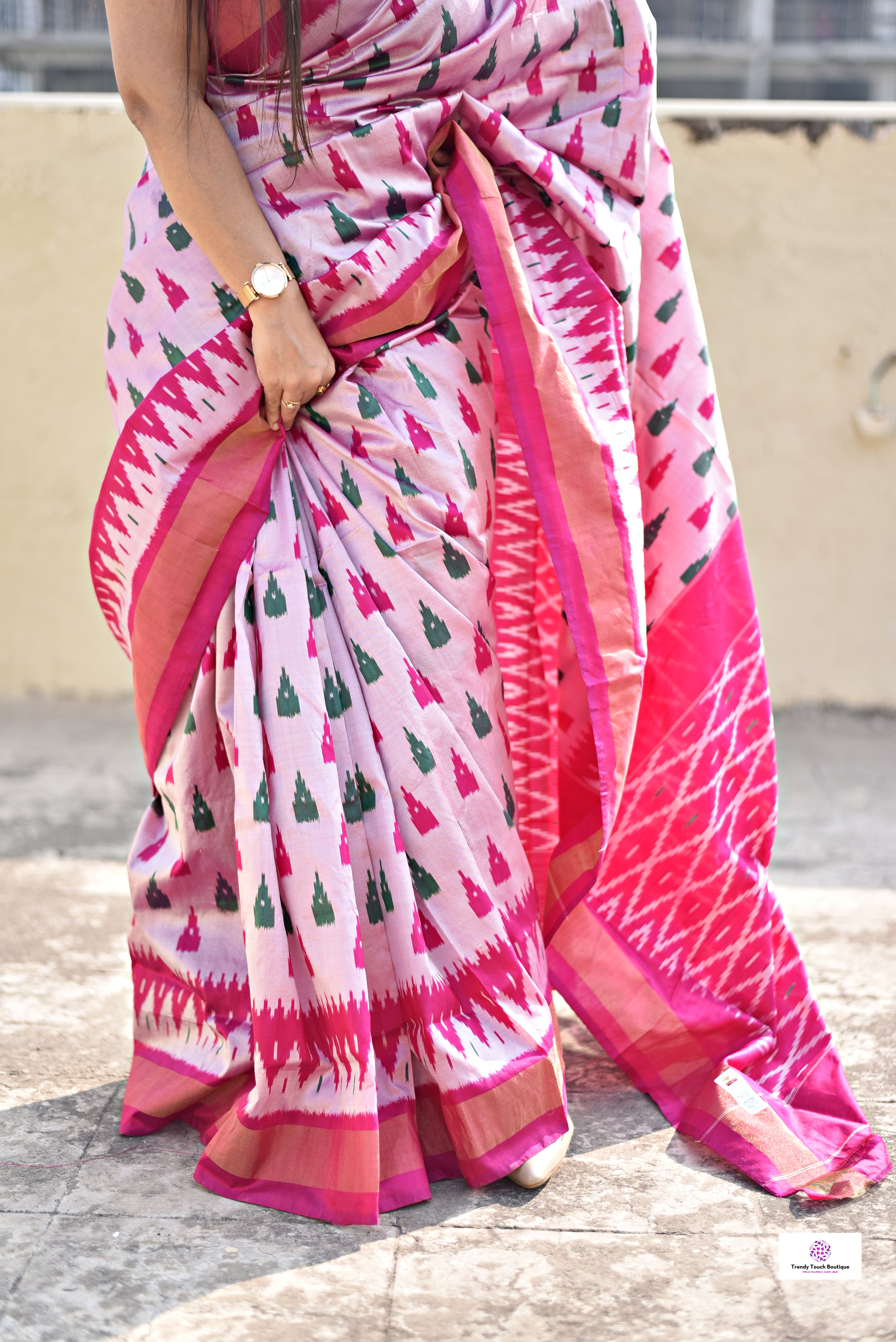 Deepika – Pochampally Ikkat Handloom Pure Silk (with Silk Mark)