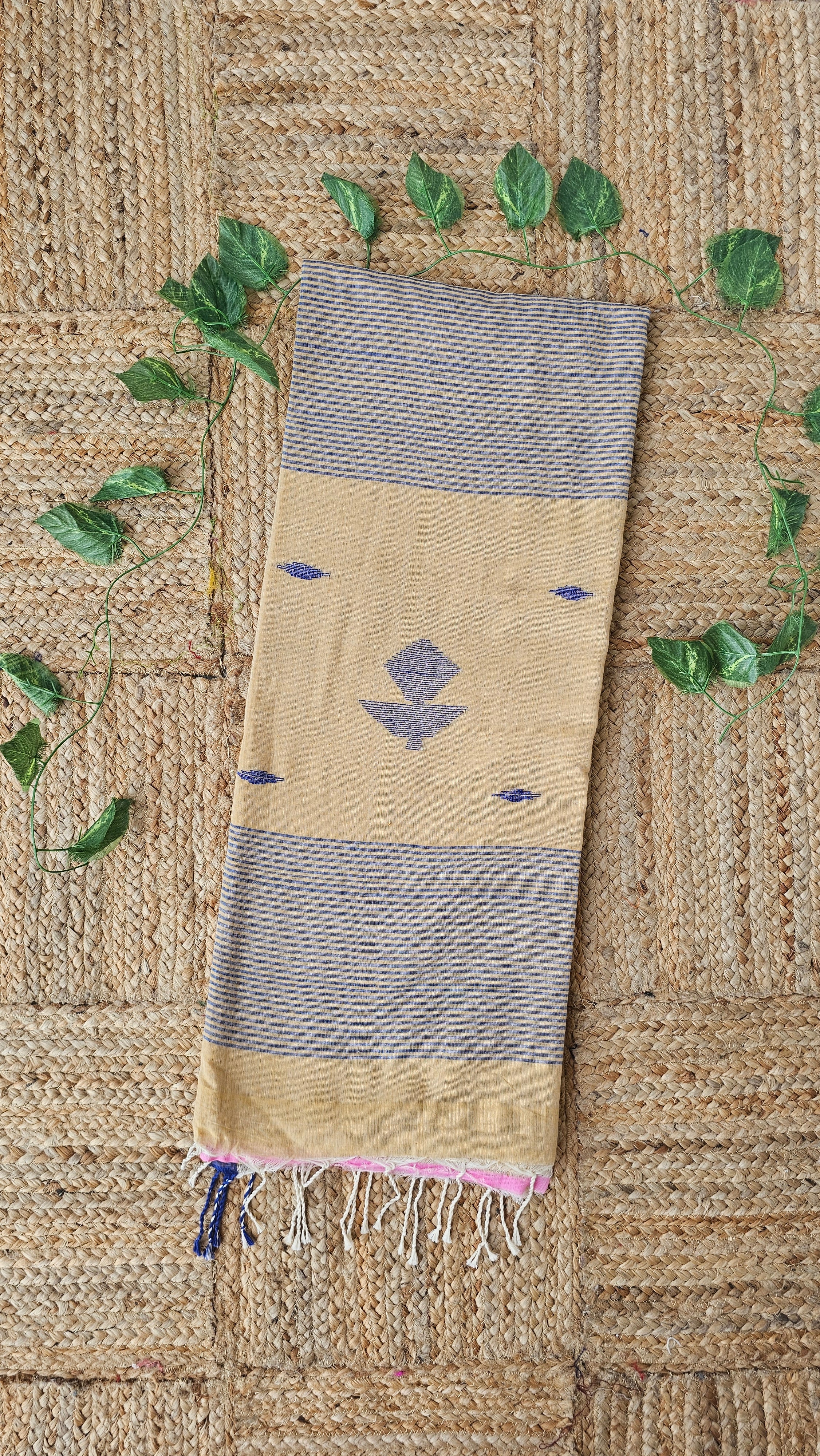 Morubhumi - Jamdani Handloom - Cotton Saree