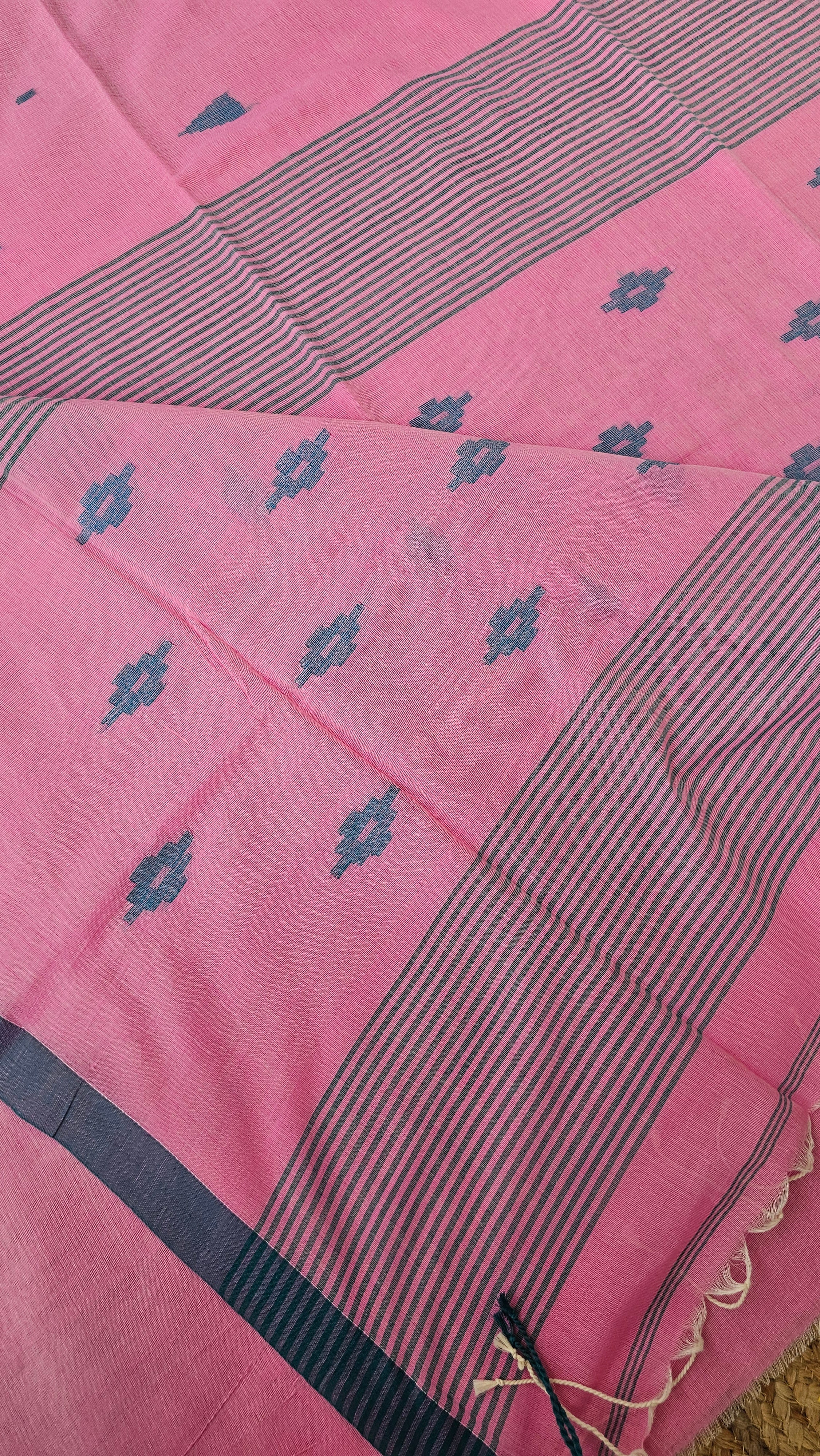 Utsho - Jamdani Handloom - Cotton Saree