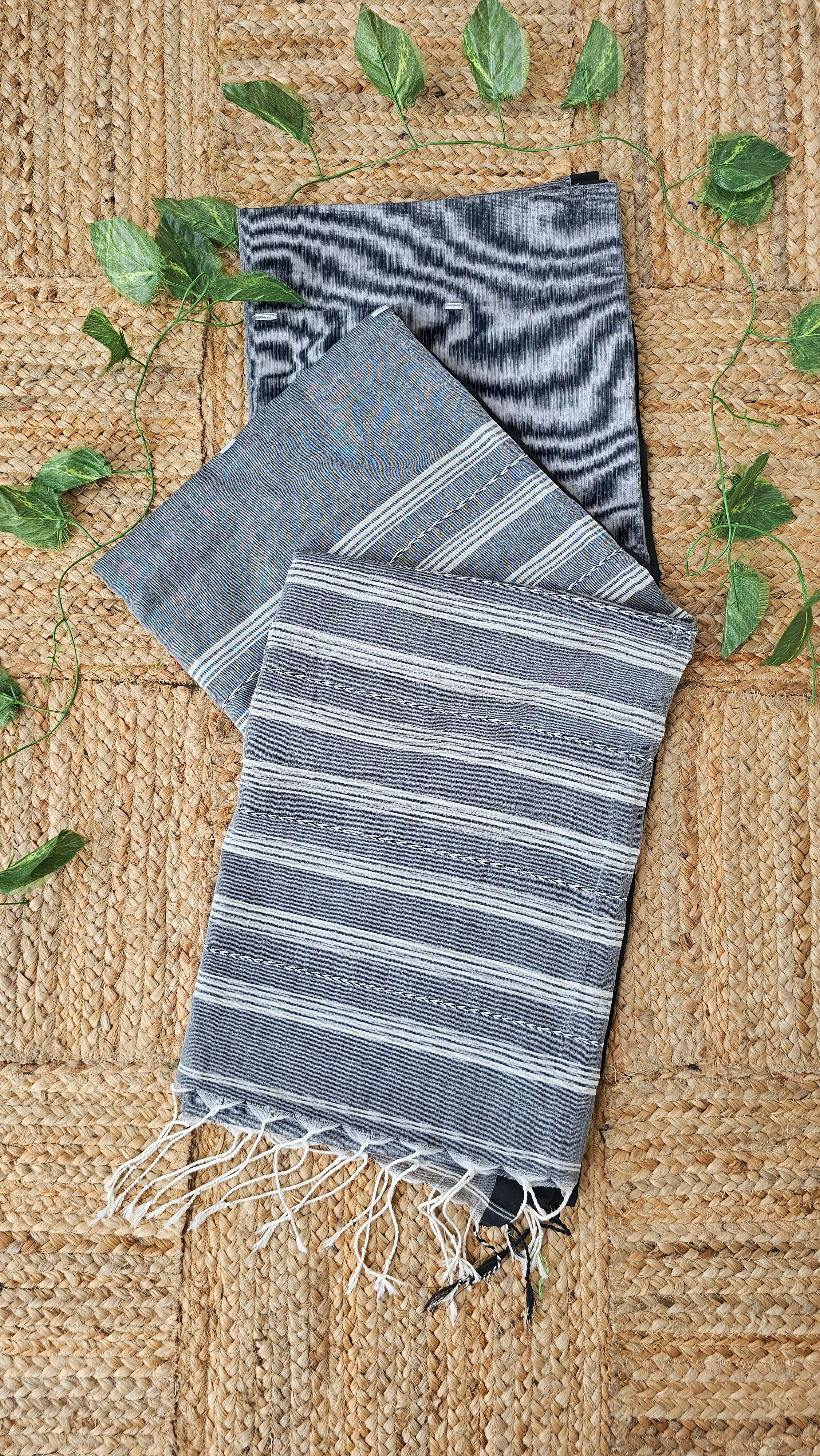 Meghmaya - Jamdani Handloom - Cotton Saree