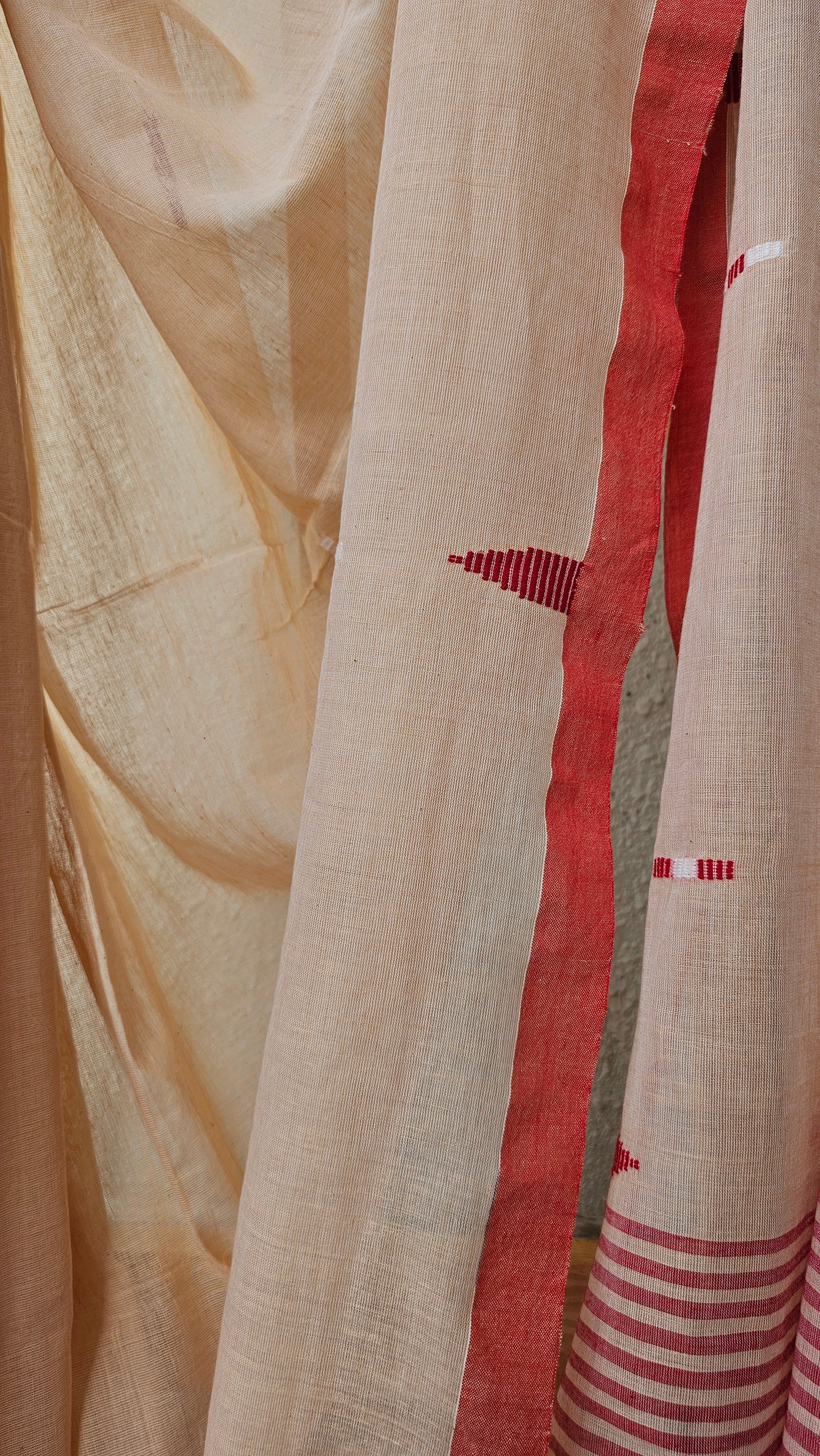 Surmai - Handloom - Mulcotton Saree