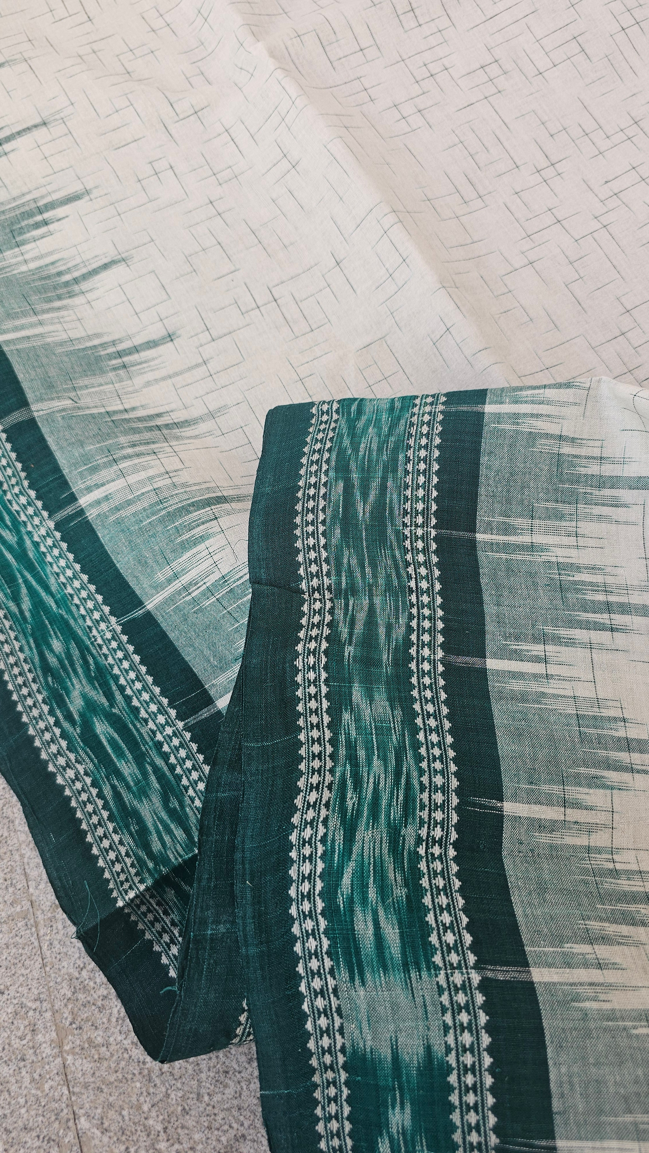 Gargi - Sambalpuri Ikkat Cotton Handloom Saree