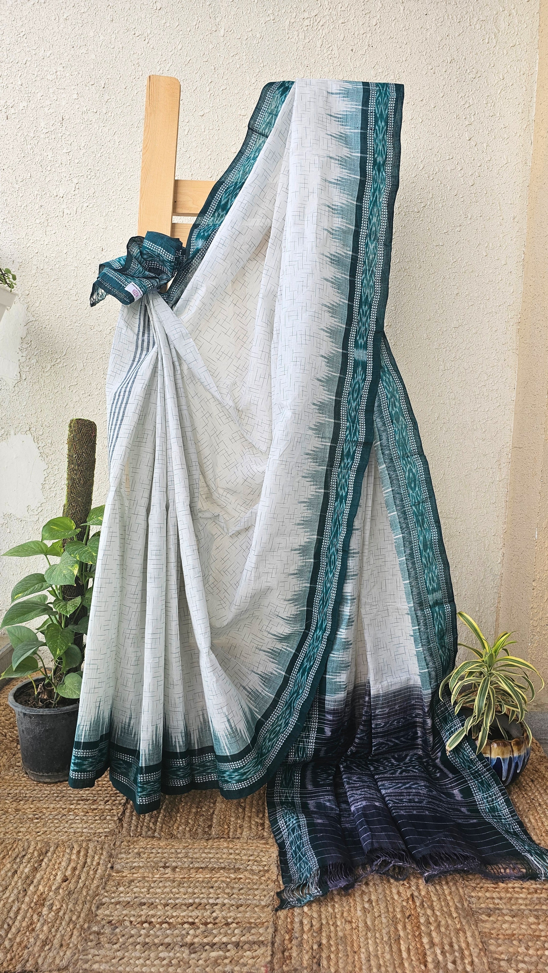 Gargi - Sambalpuri Ikkat Cotton Handloom Saree