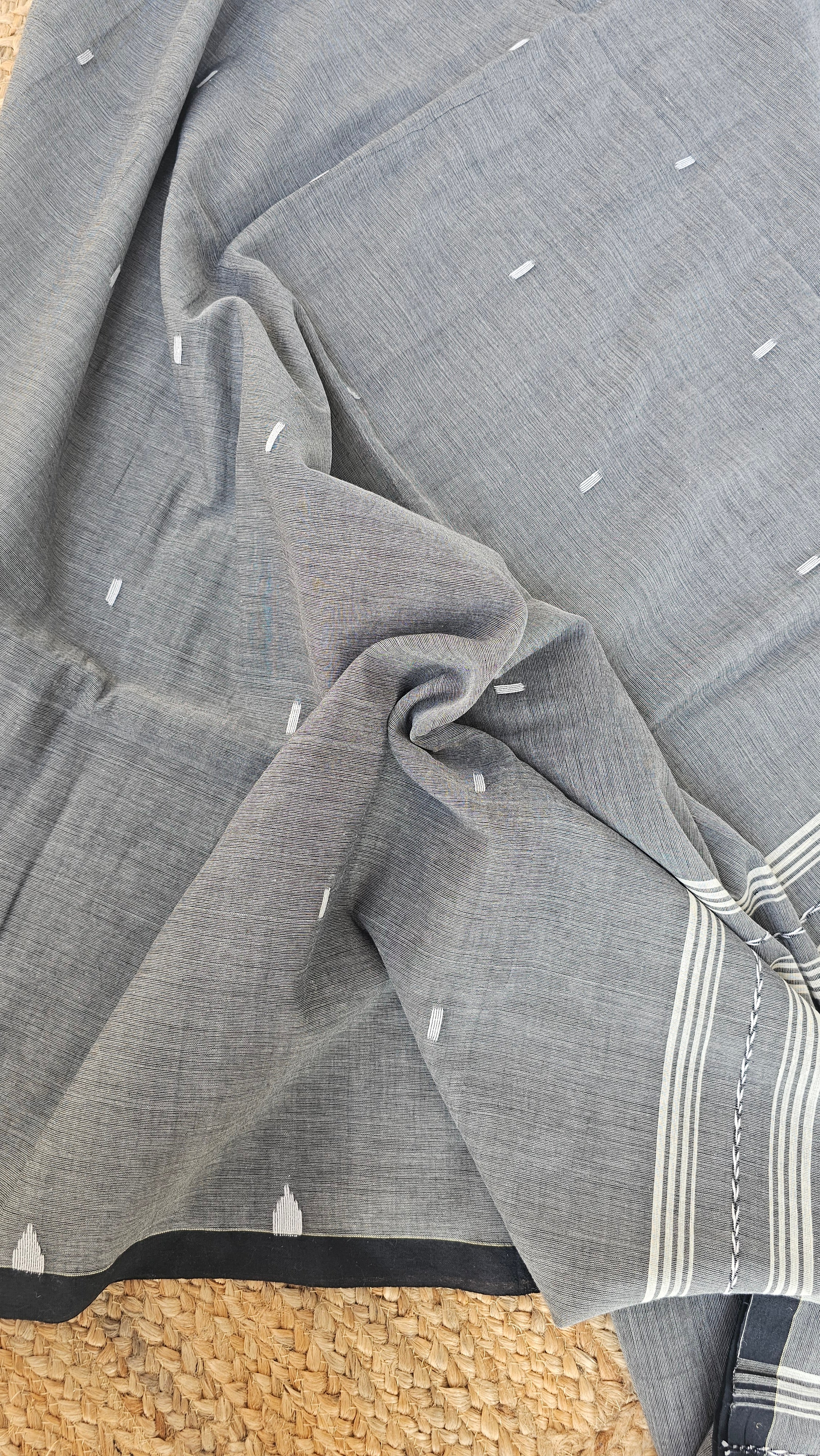 Meghmaya - Jamdani Handloom - Cotton Saree