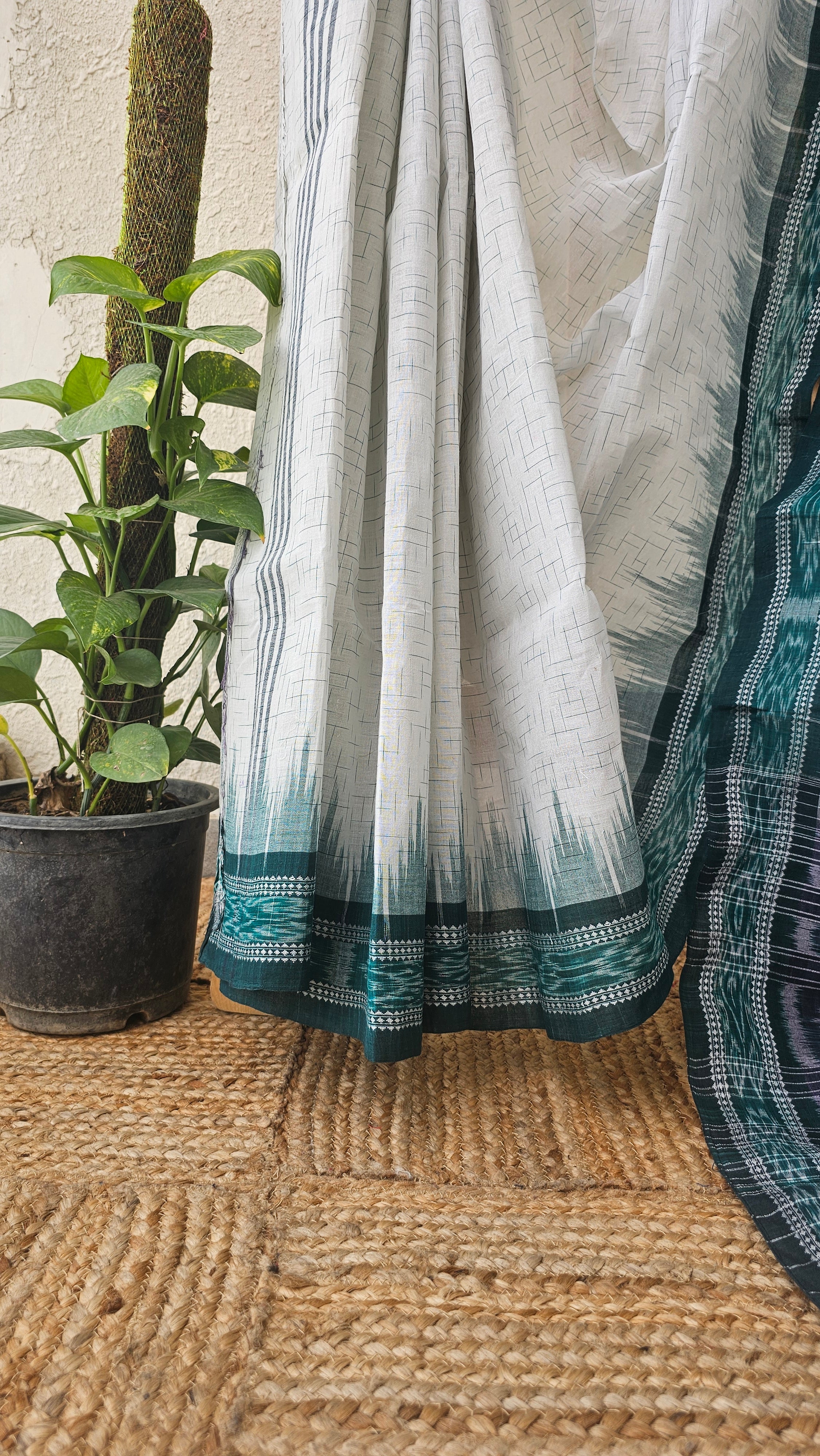 Gargi - Sambalpuri Ikkat Cotton Handloom Saree