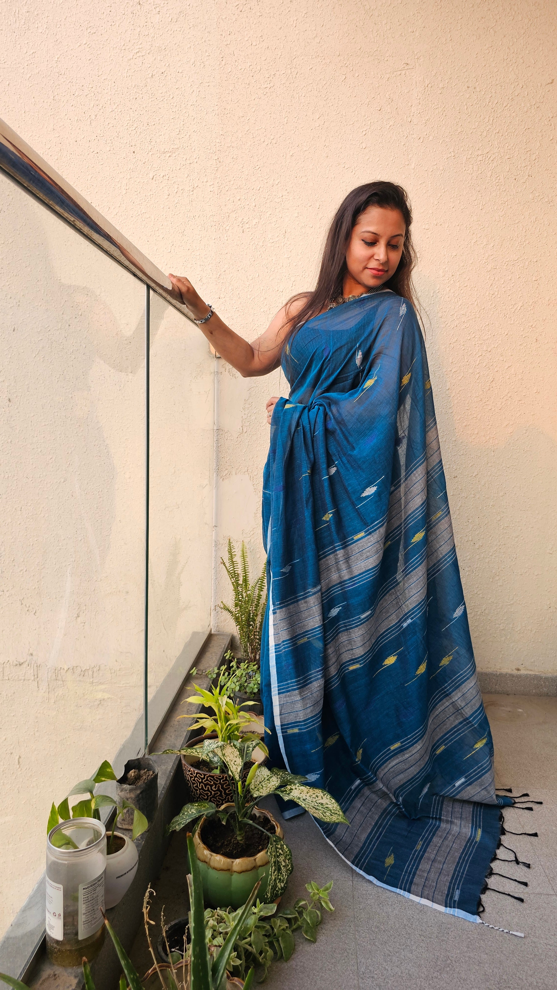 Meghla - Needle Jamdani Handloom - Mulcotton Saree
