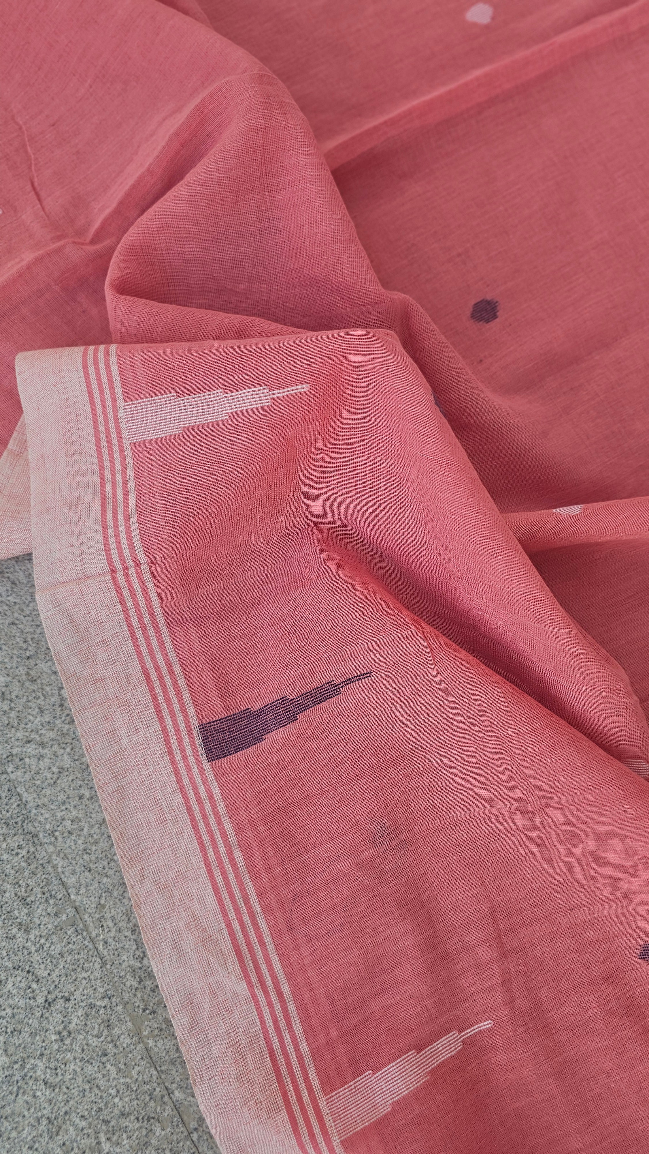 Mon - Needle Jamdani Handloom - Cotton Saree