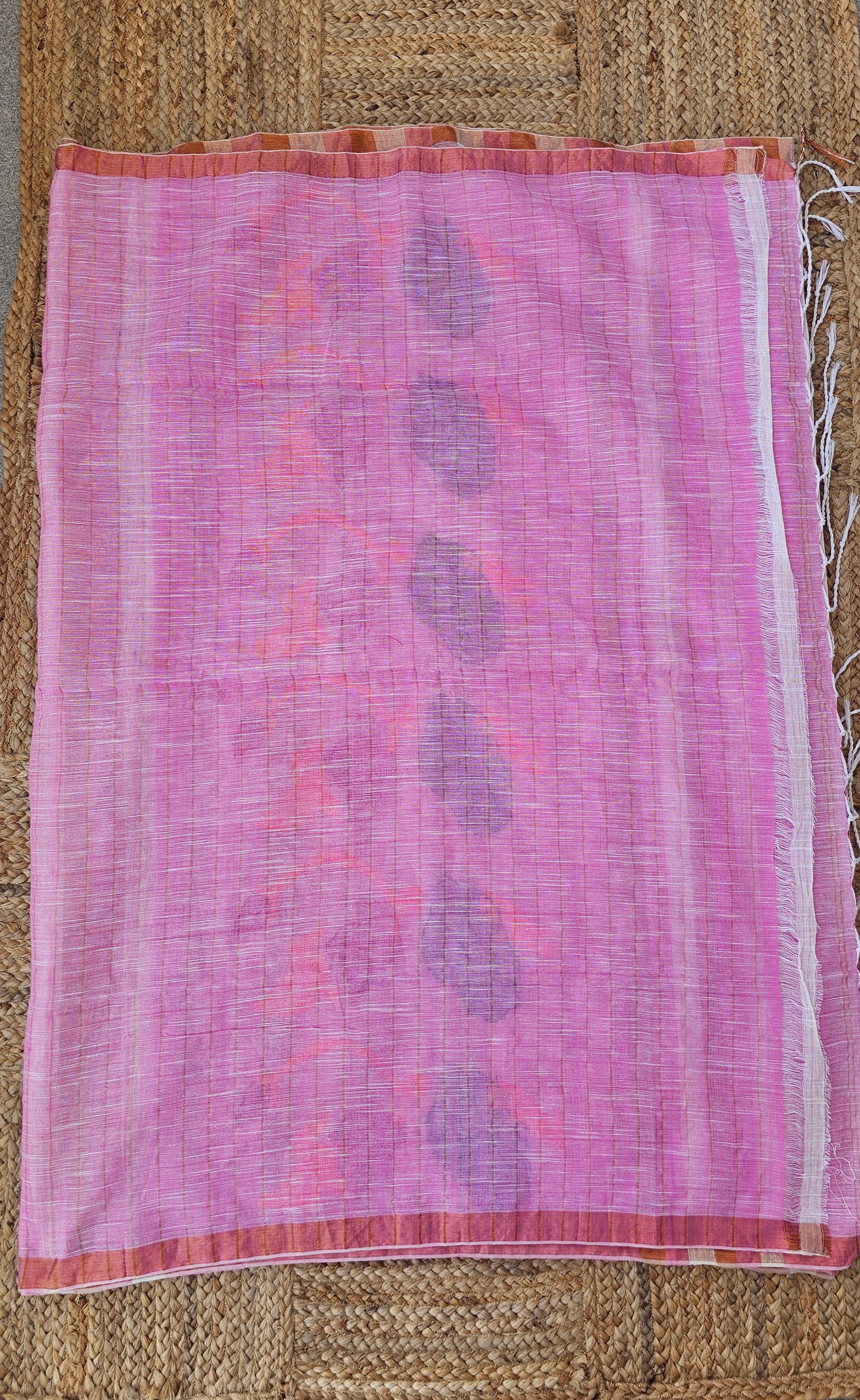 Padma Dighi - Jamdani Handloom - Pure Linen Saree