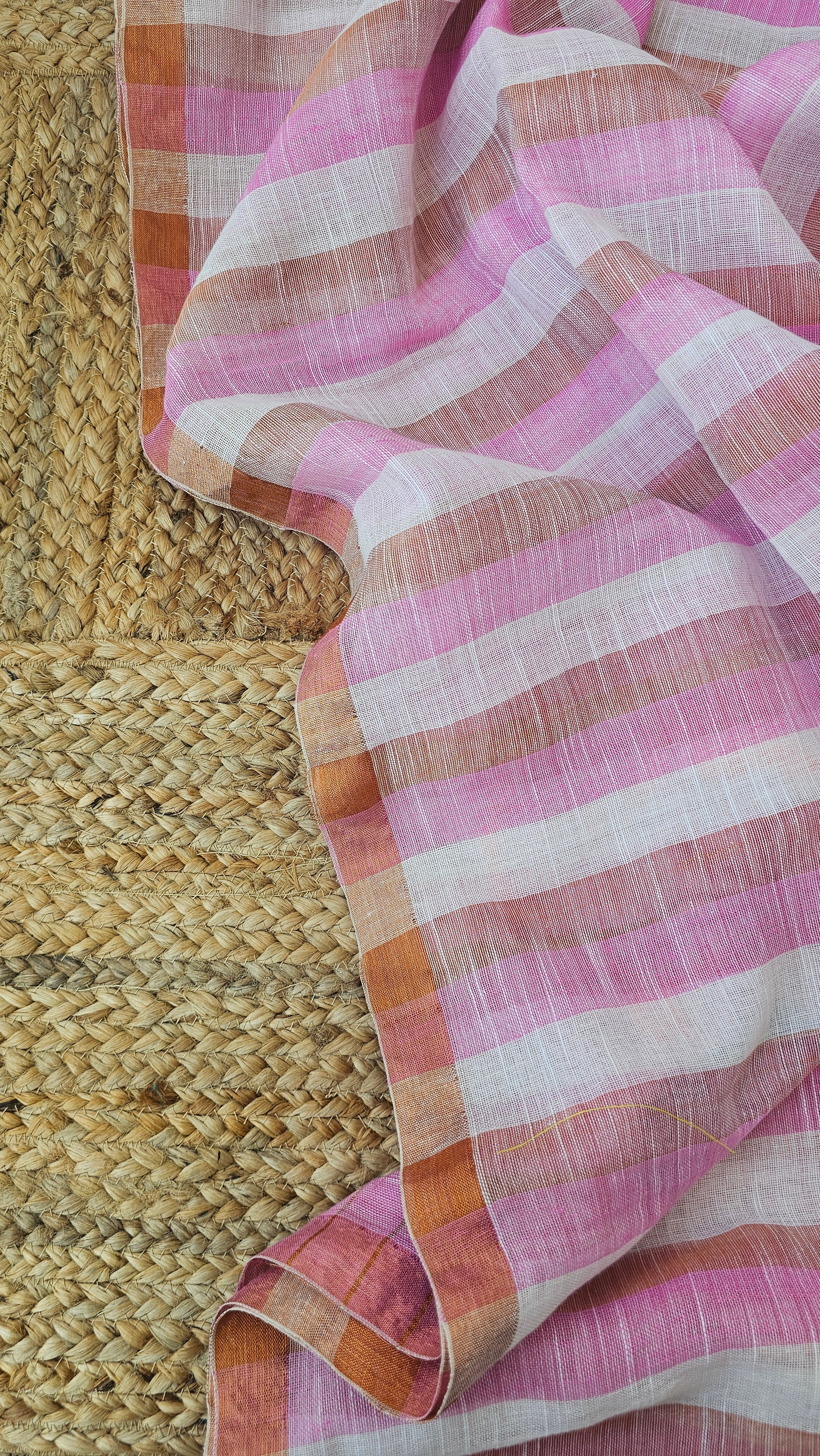 Padma Dighi - Jamdani Handloom - Pure Linen Saree