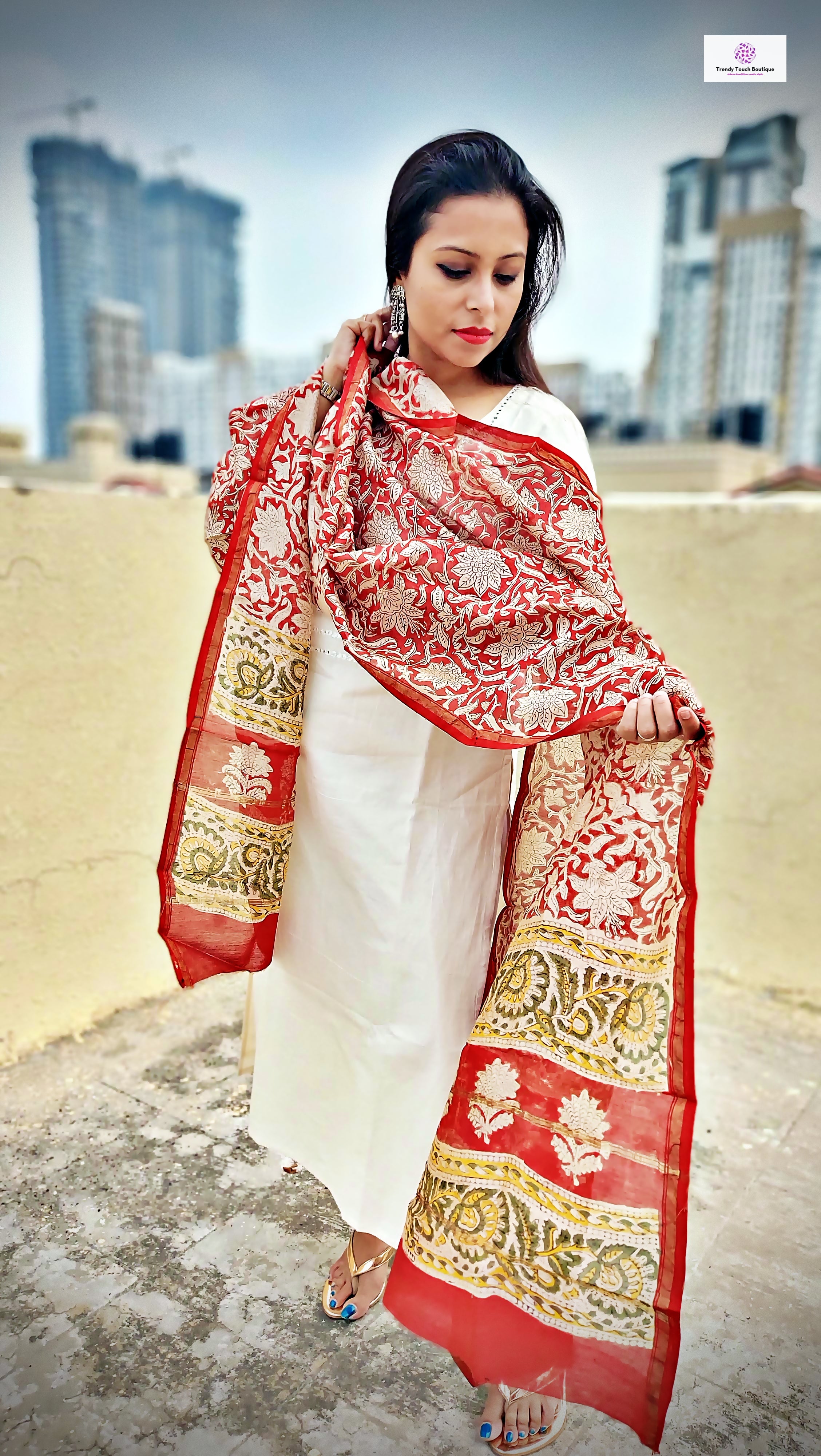 Best Rakhi gift for sister chanderi silk dupatta