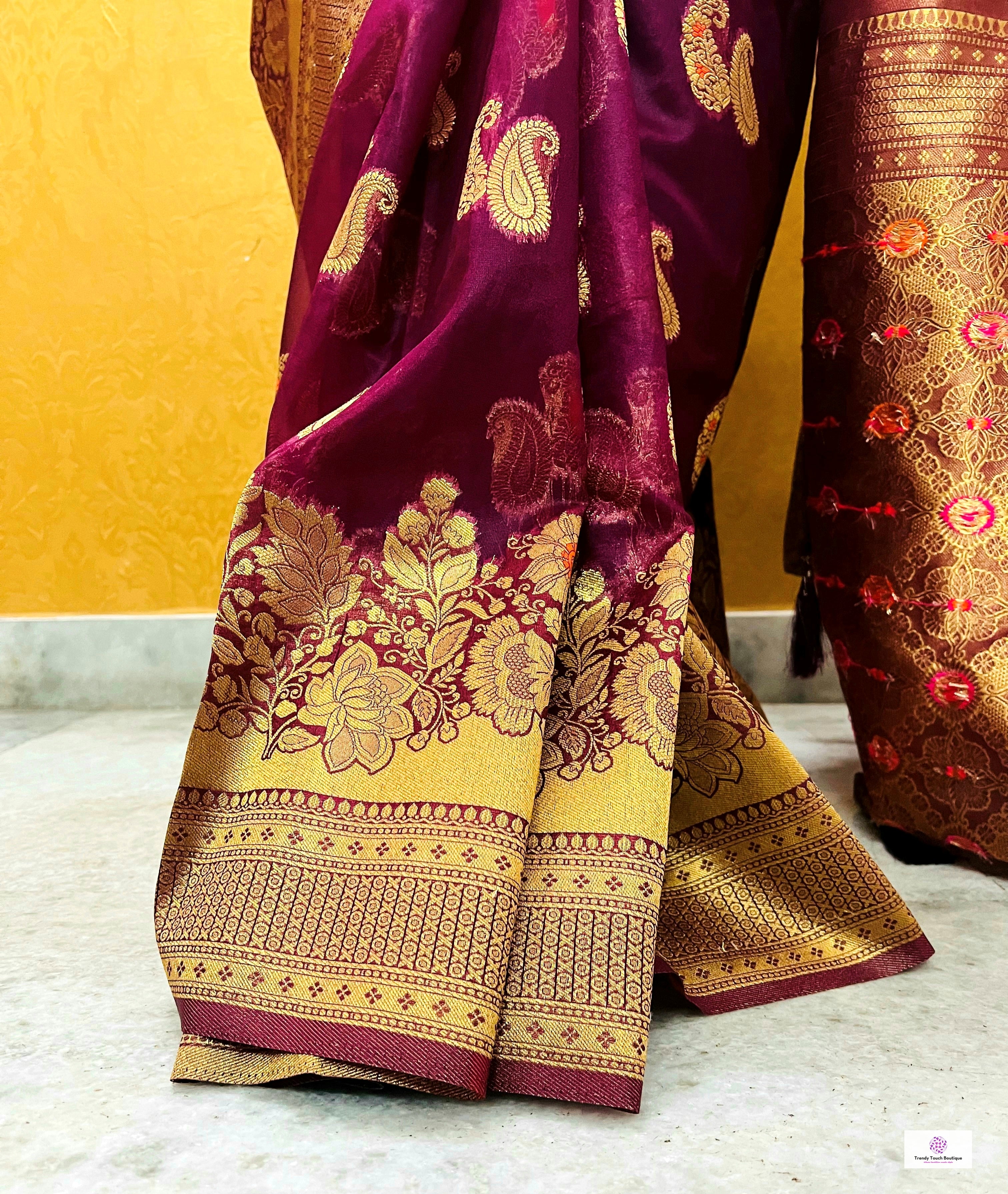 soft lightweight party wear organza banarasi silk saree maroon wedding reception saree bridal gift with blouse piece meenakari work on pallu