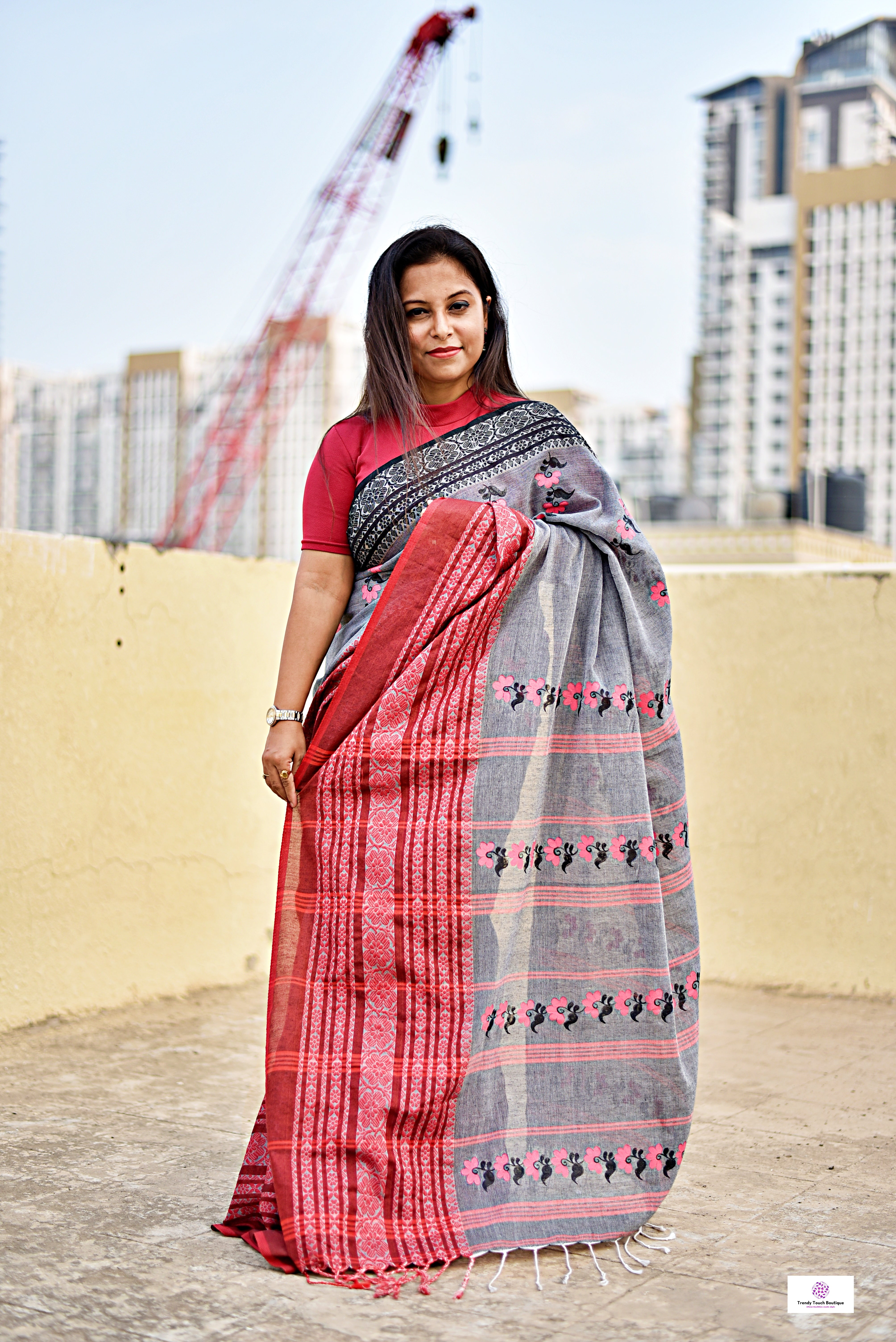 handpainted designer grey red begumpuri cotton handloom saree for formal and casual events and office meetings wedding and marriage function best price with blouse piece