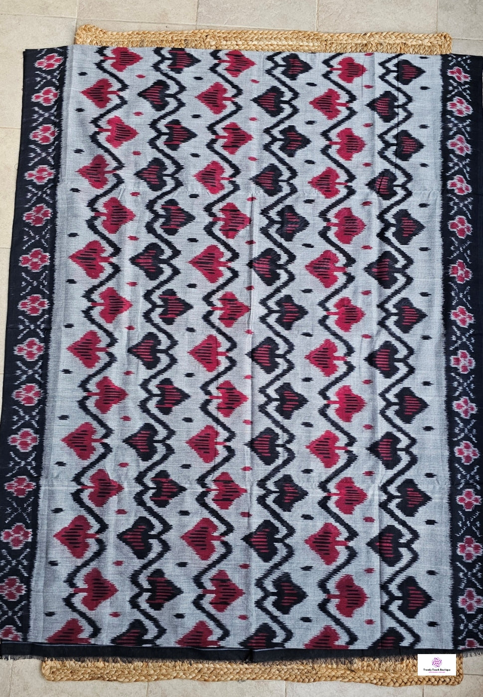 Tarana - Handloom Pochampally Ikkat - Cotton Saree
