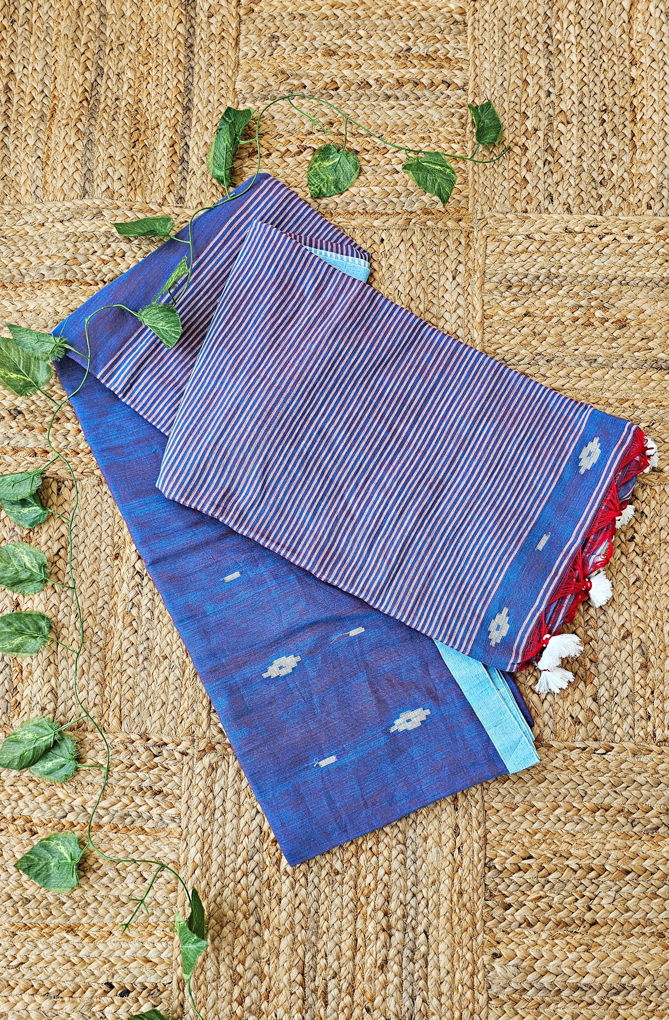 Sarathi - Jamdani Handloom - Mulcotton Saree