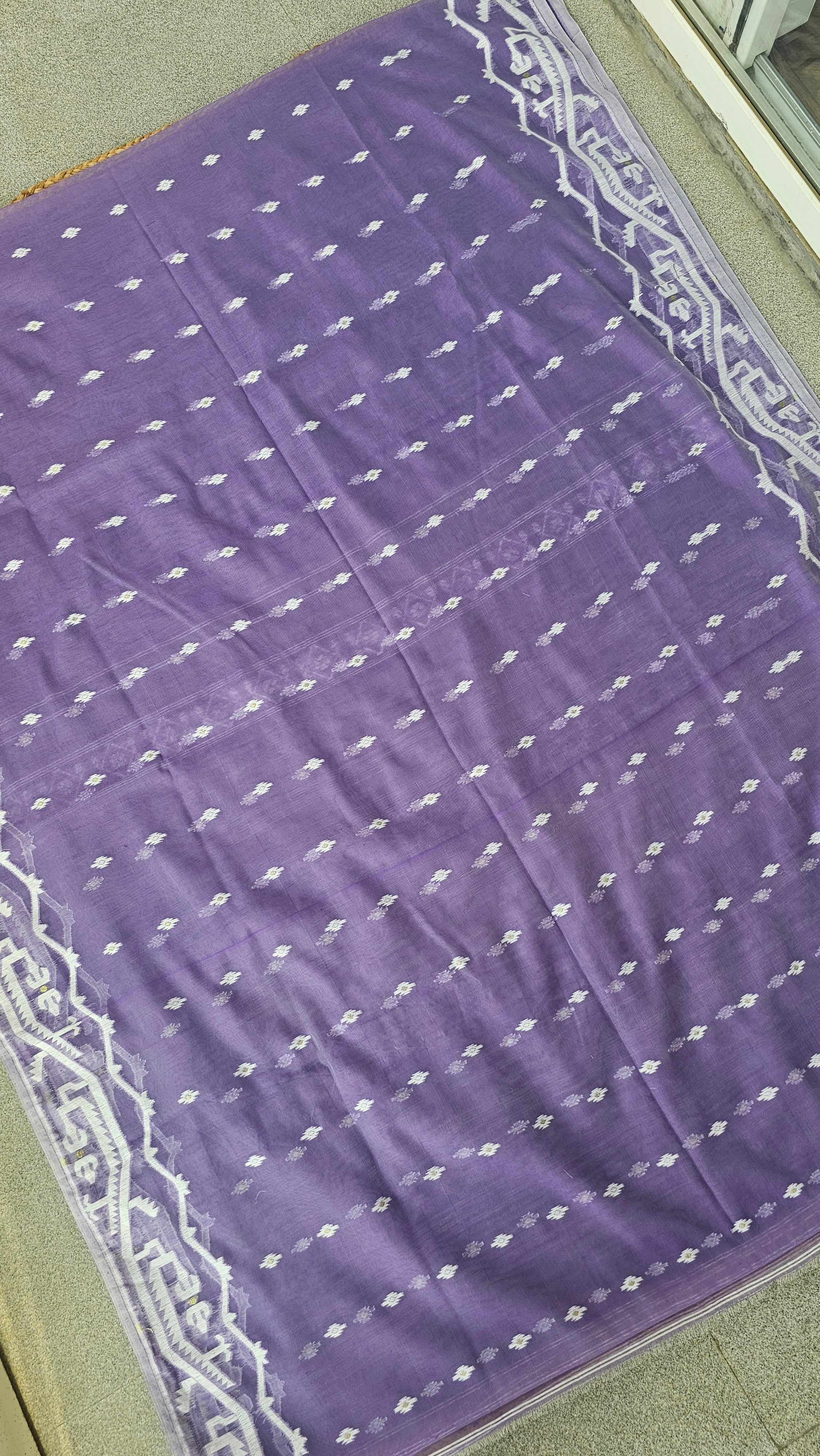 Kunjo - Dhakai Jamdani (Soft Starch-free)