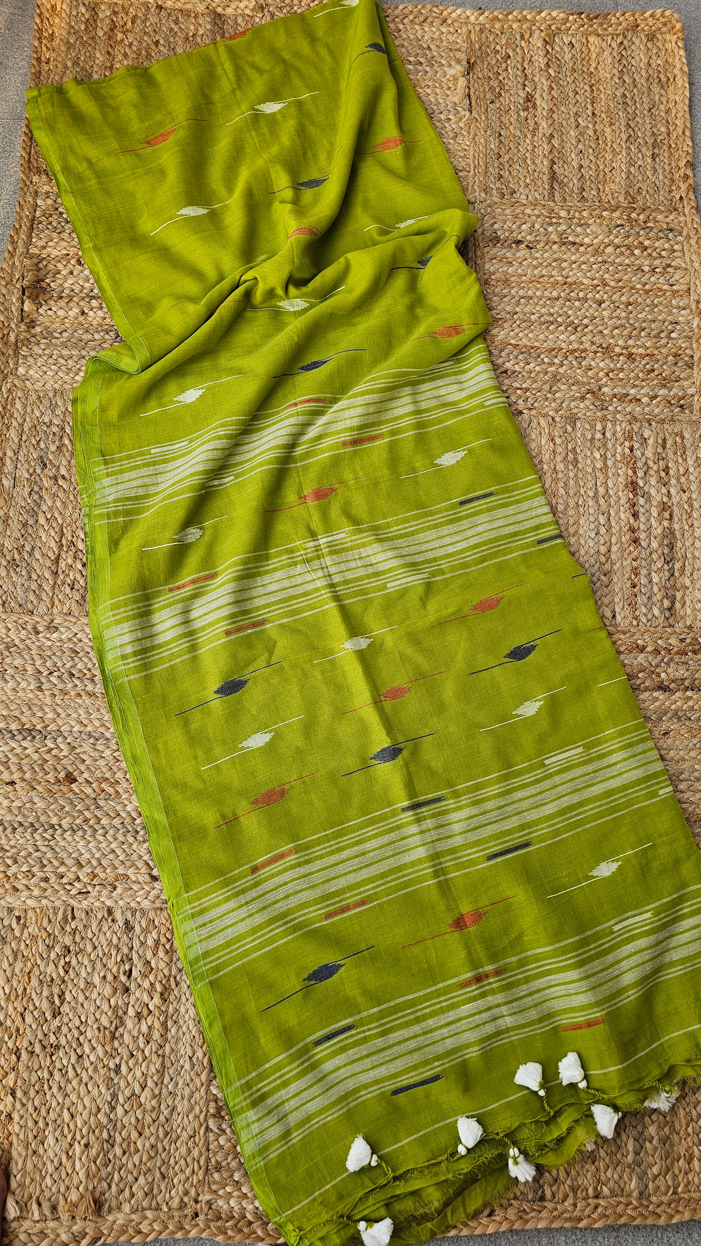 Durba - Needle Jamdani Handloom - Mulcotton Saree