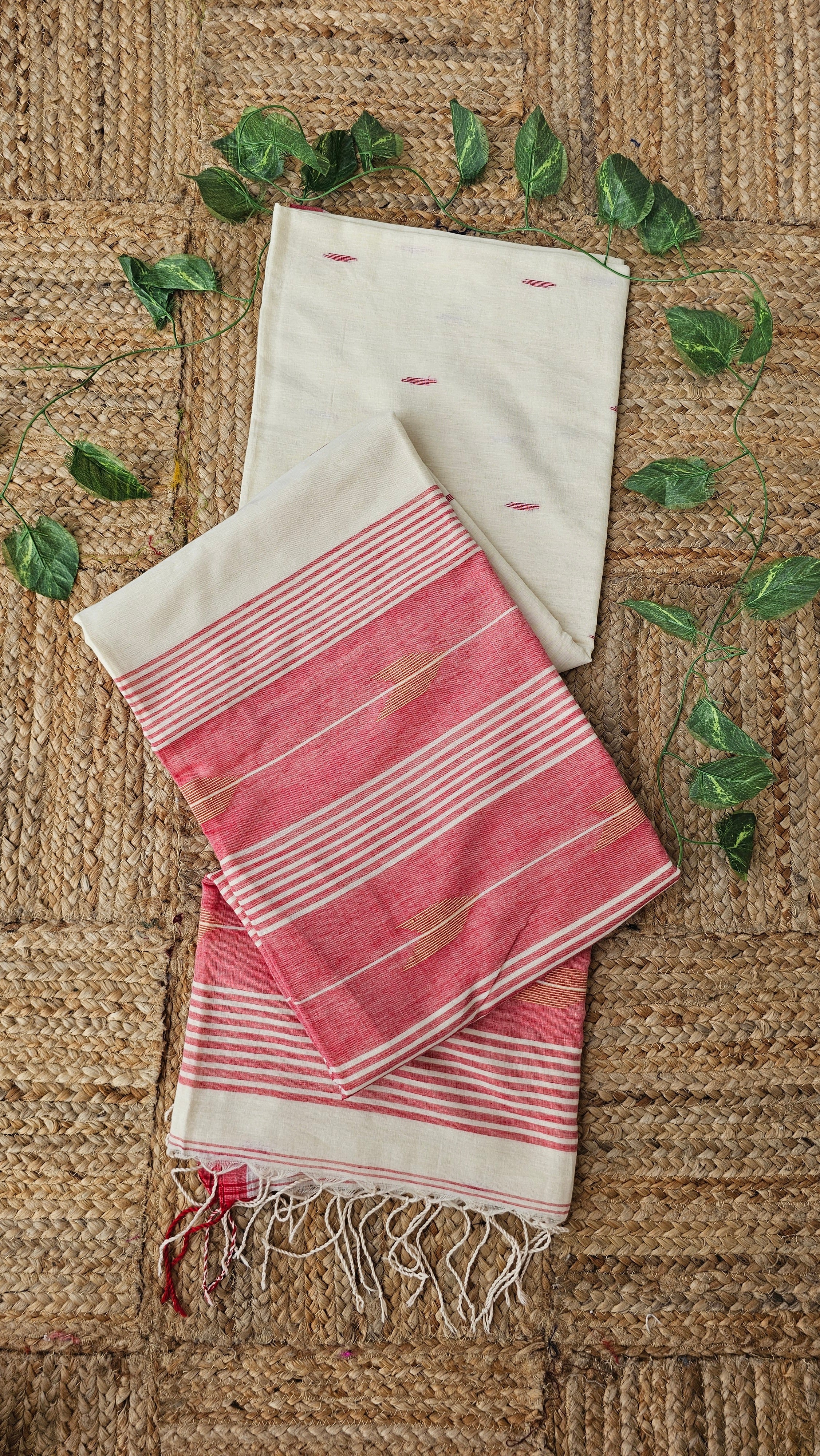 Godhuli - Jamdani Handloom - Cotton Saree