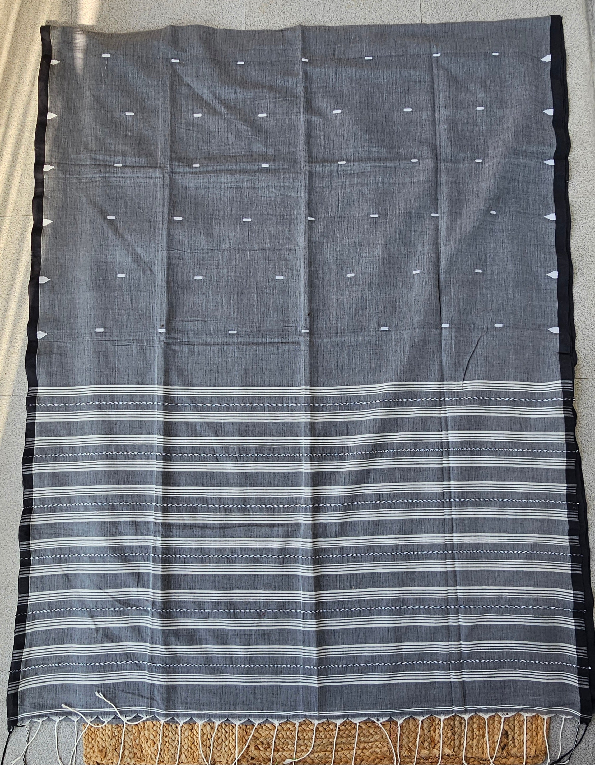Meghmaya - Jamdani Handloom - Cotton Saree