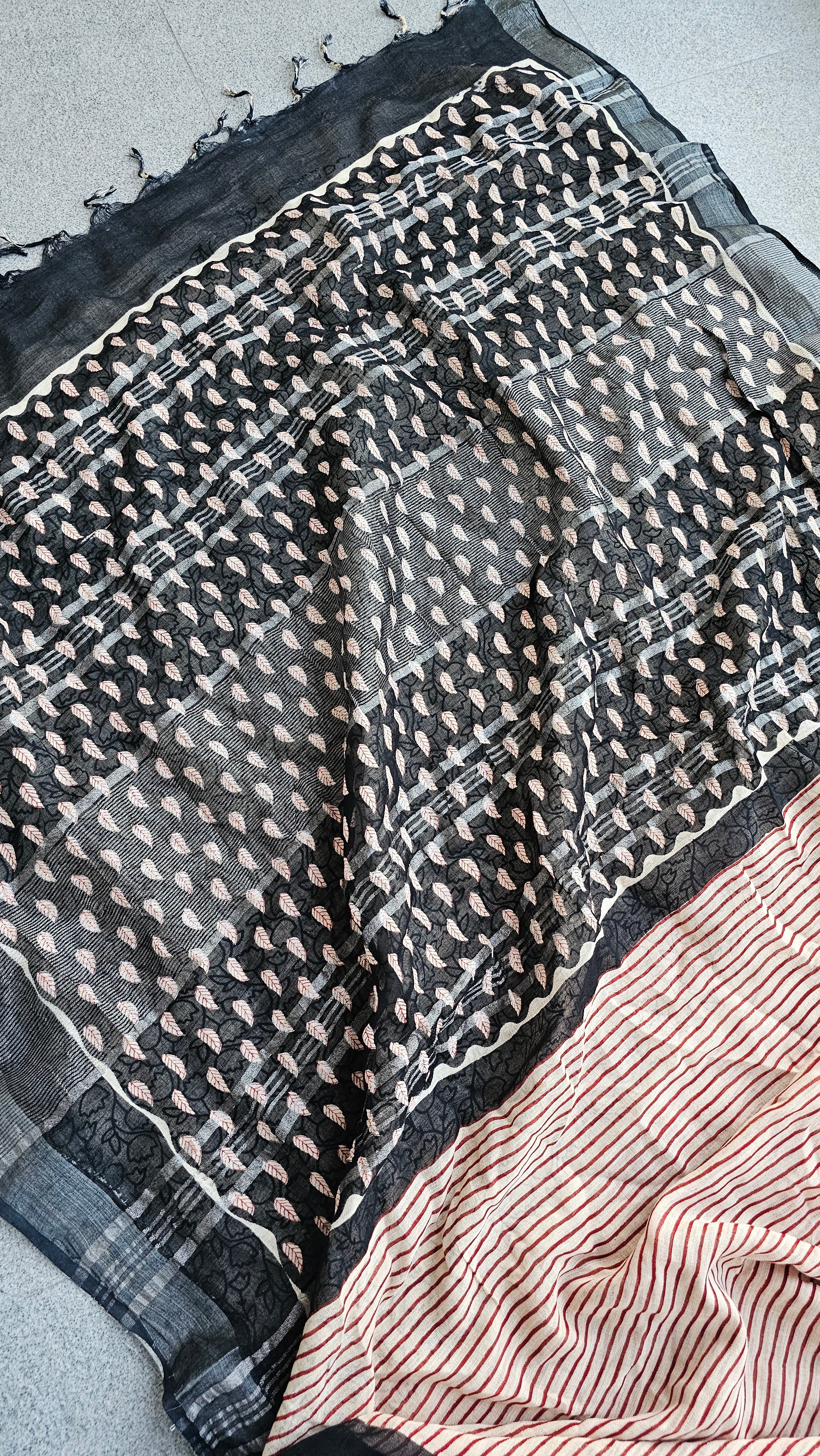 Rhea - Hand Block Print - Linen Cotton Saree