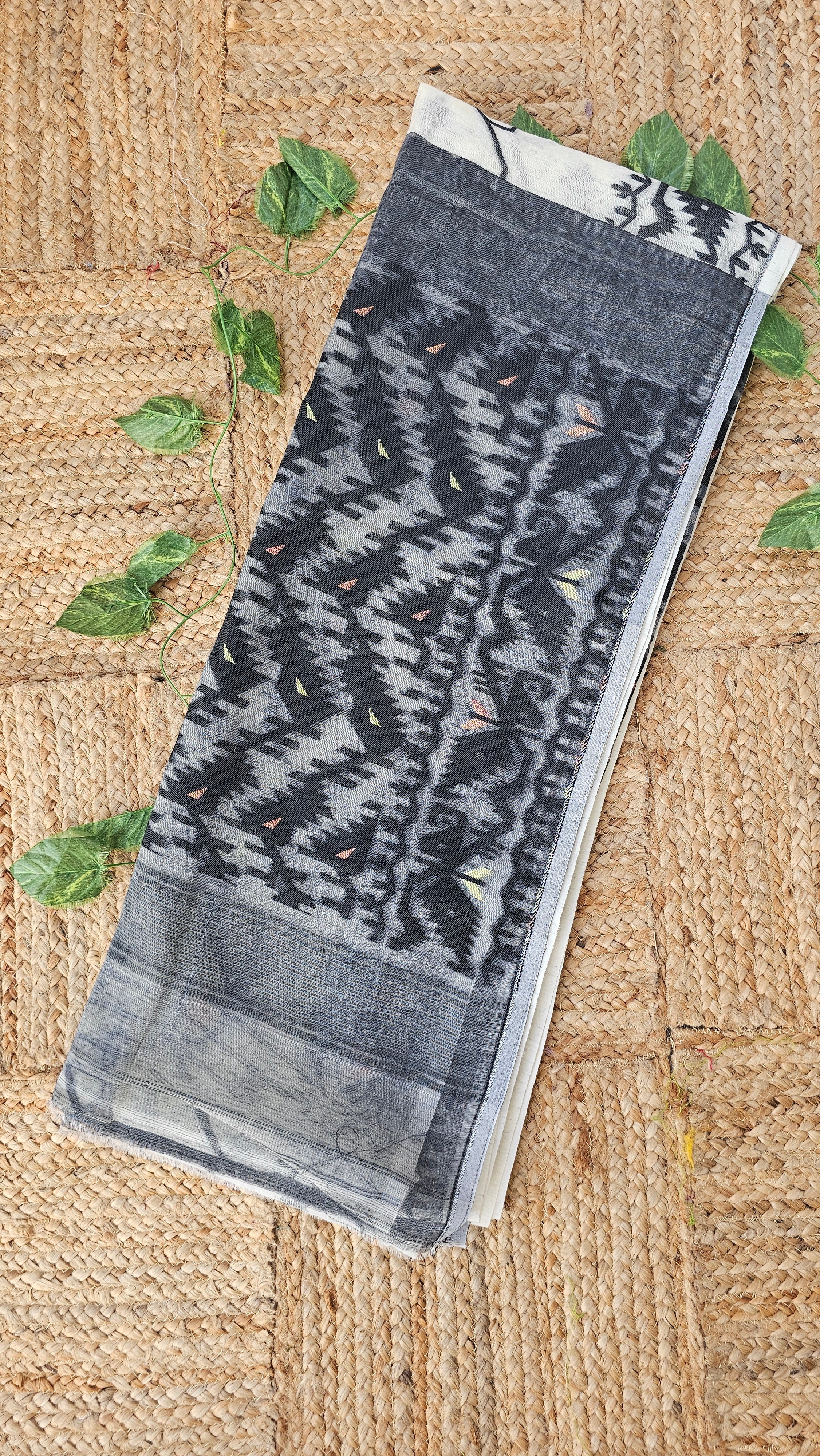Nouko - Dhakai Jamdani (Soft Starch-free)