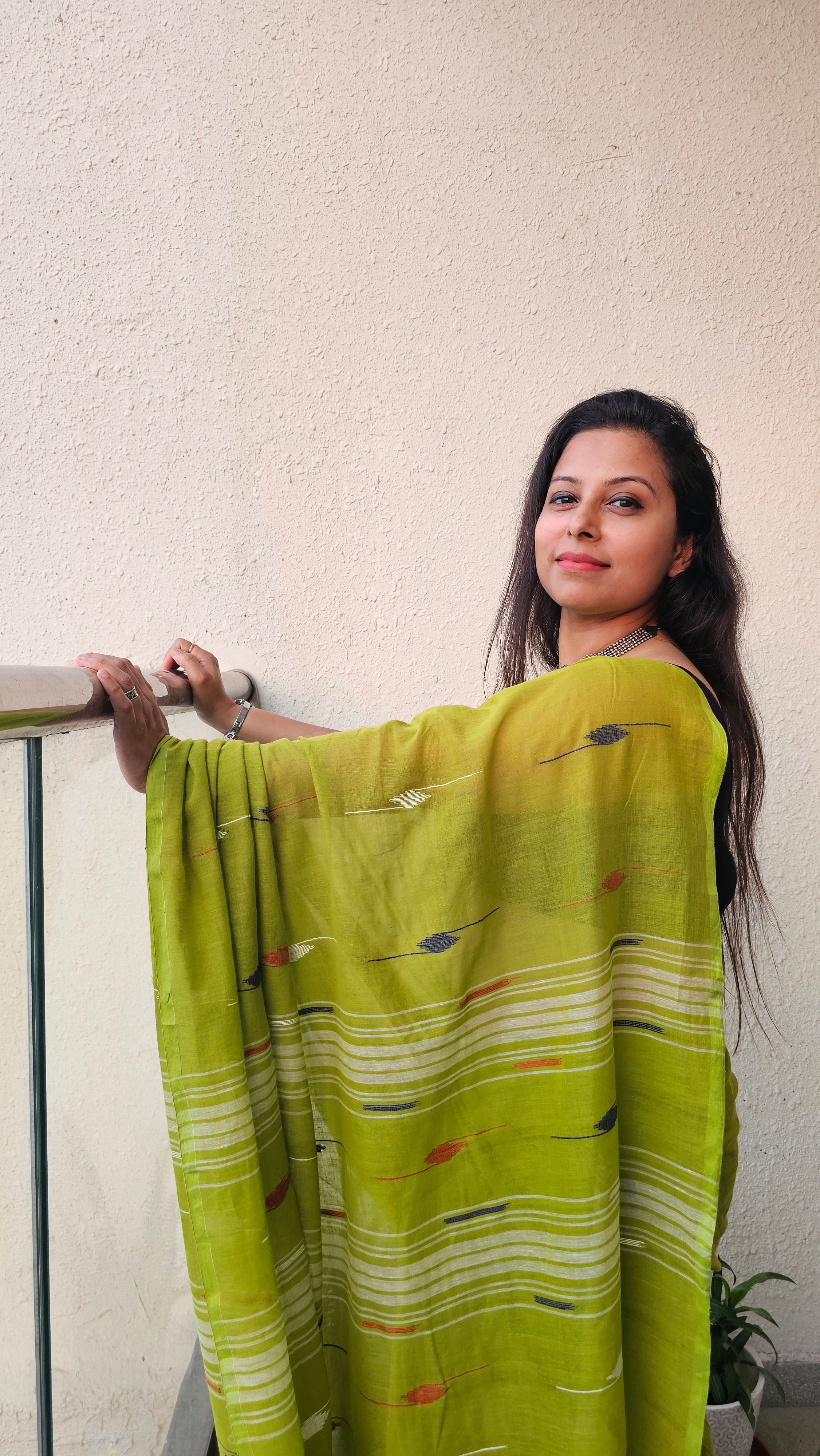 Durba - Needle Jamdani Handloom - Mulcotton Saree