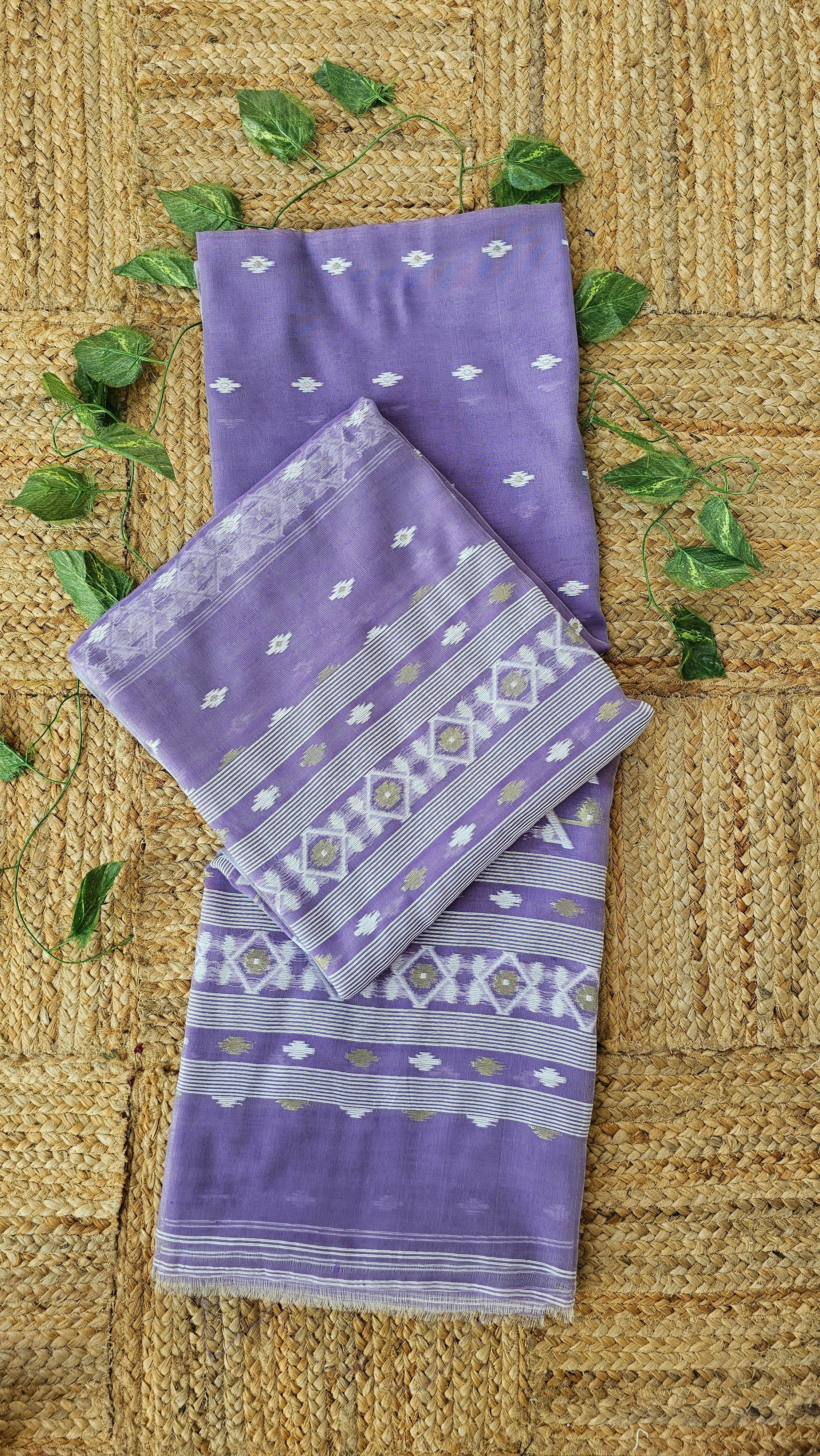 Kunjo - Dhakai Jamdani (Soft Starch-free)
