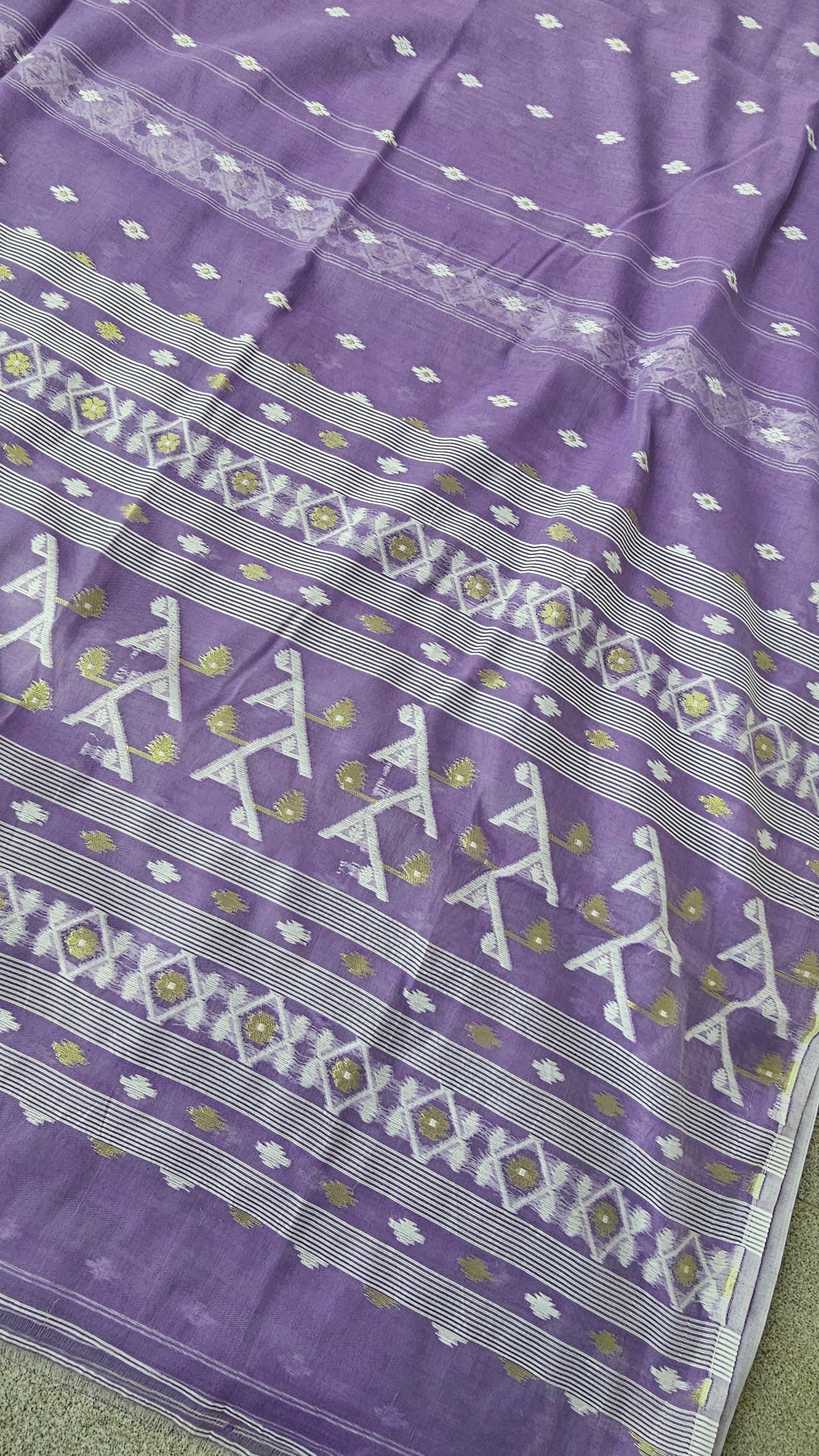 Kunjo - Dhakai Jamdani (Soft Starch-free)