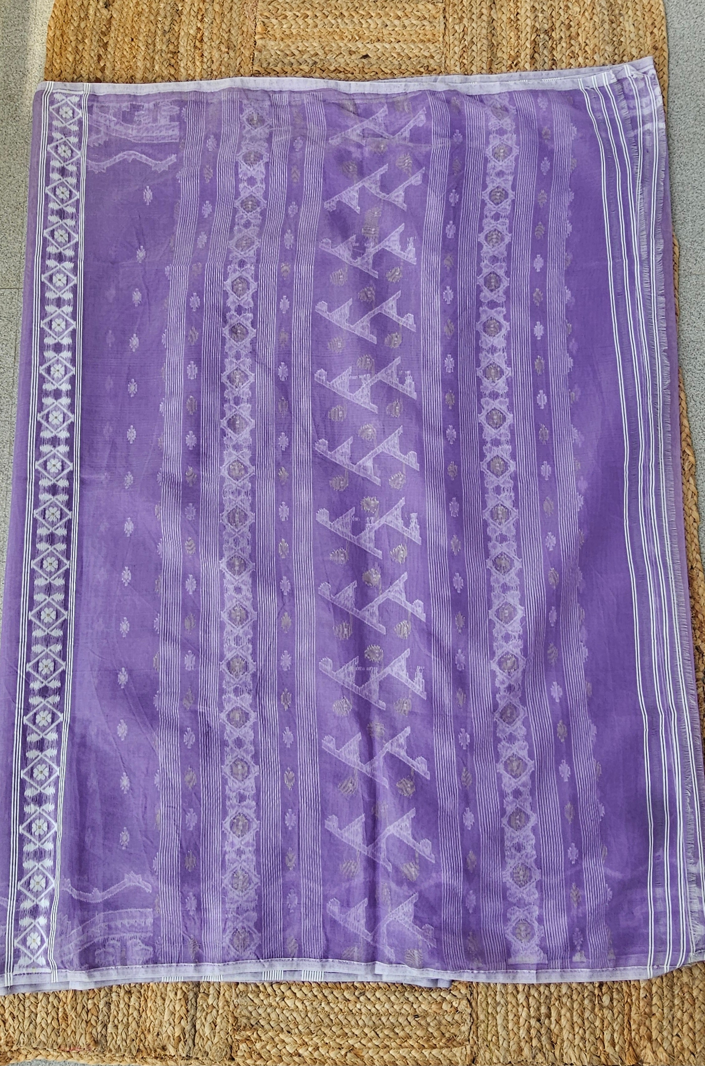 Kunjo - Dhakai Jamdani (Soft Starch-free)