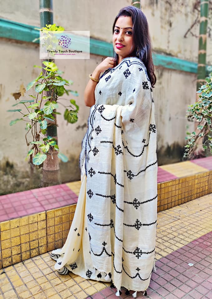 Alo Chaya  - Kutch Work - Linen Saree (Made to Order)